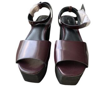 NWT Forever 21 Burgundy Patent Leather Ankle Strap Platform Sandals Size 8.5